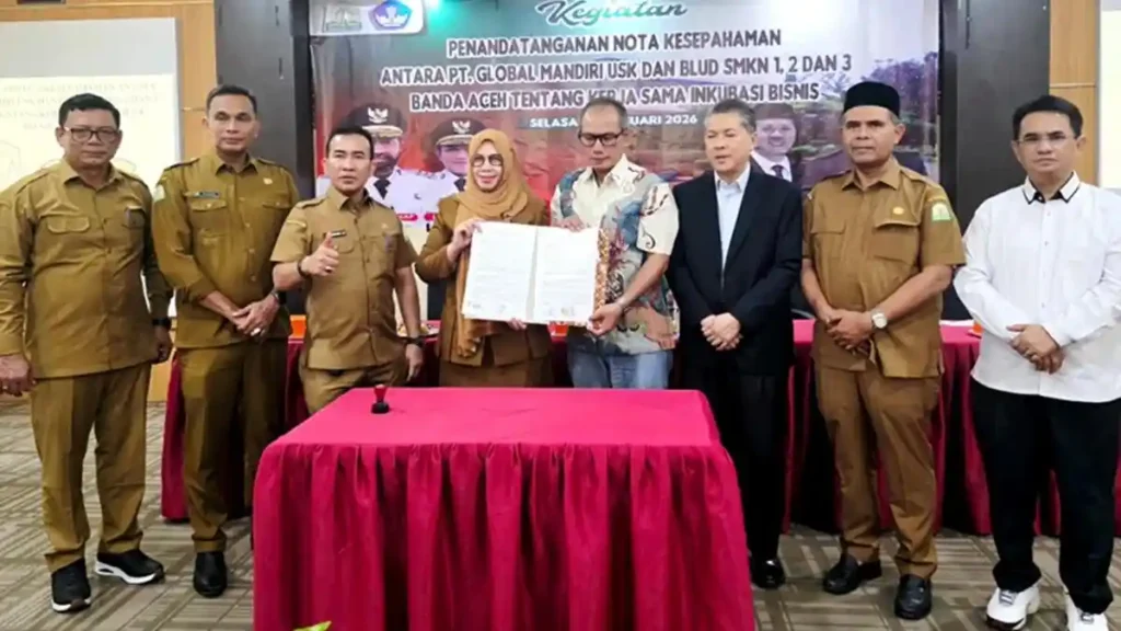 penandatanganan mou antara pt global mandiri usk dengan blud smkn